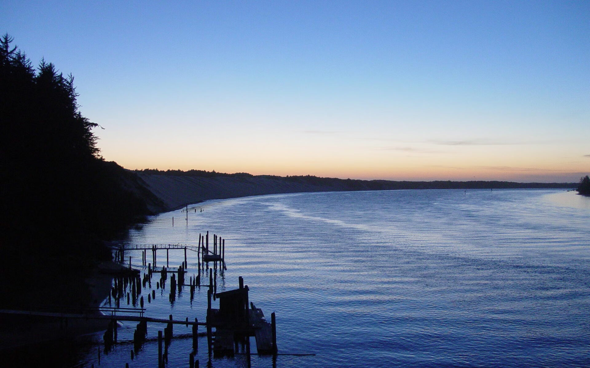 爱游戏电竞官网-明星运动员跨界主持体育节目受到好评，体育明星参加娱乐节目